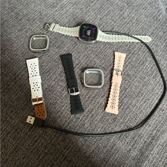 Fitbit watch w/ accessories
